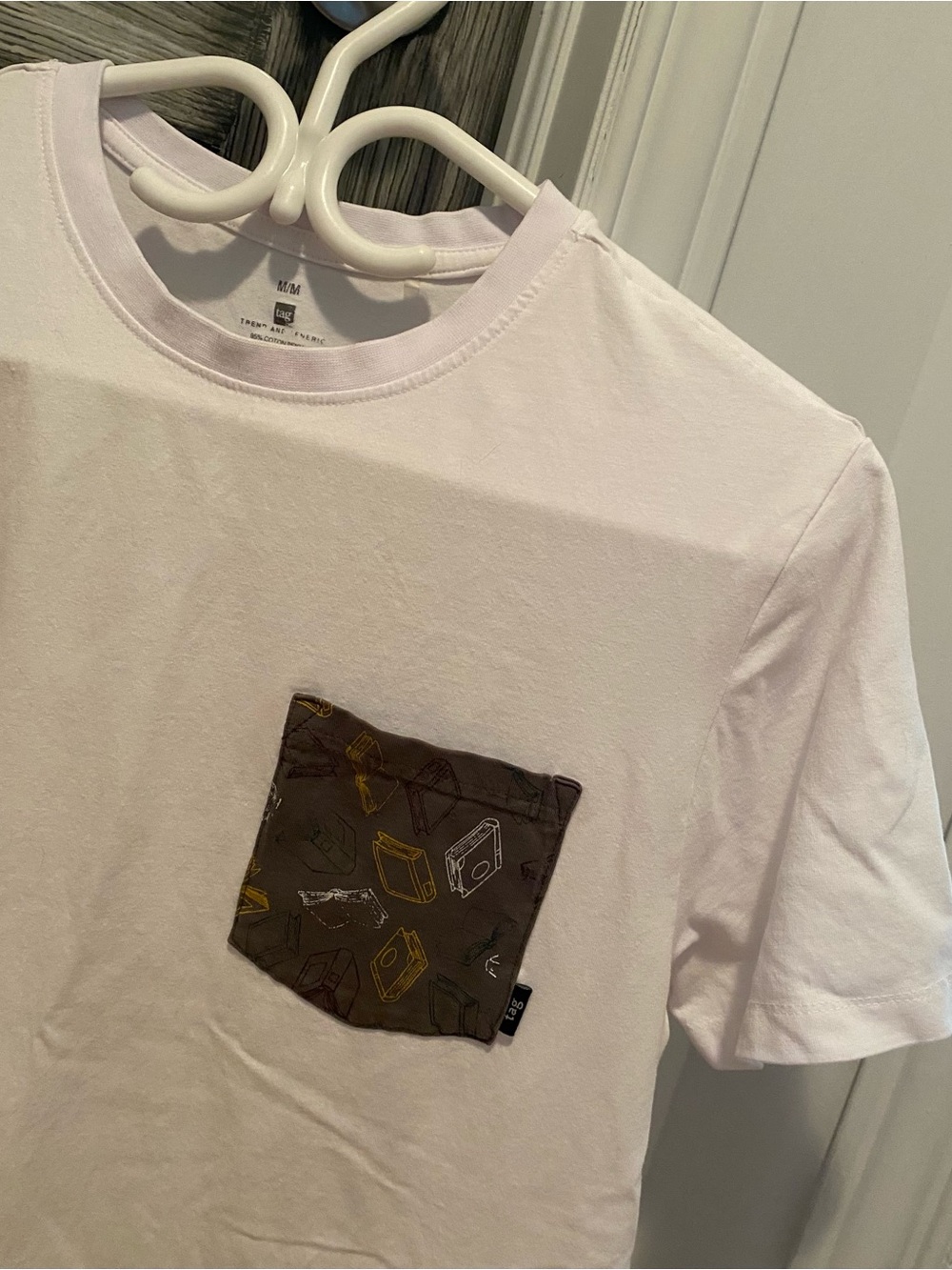 Tag White Crew Neck Tee with Printed Logo